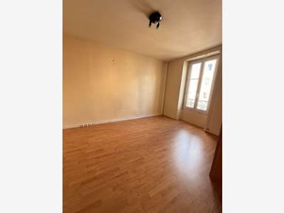 Vente local commercial 126m² à La Roche Sur Yon 