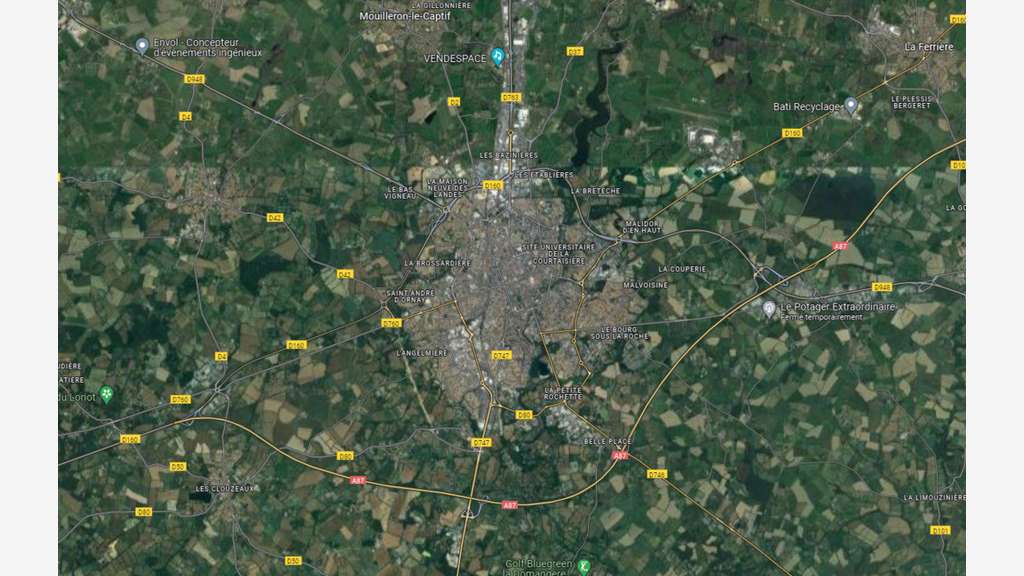 A VENDRE INVESTISSEMENT Immeuble mixte 1 logement