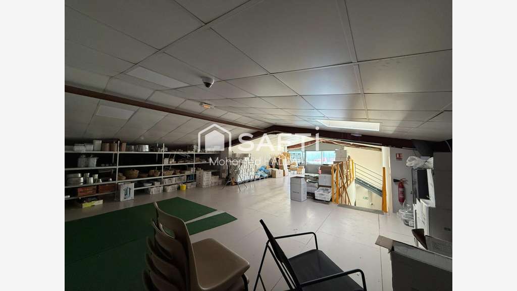 Local commercial 380m² zone d'activité de La Teste