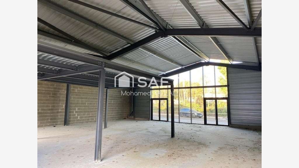 Hangar, Nouveau Port entrée d'Arcachon, 310m² 