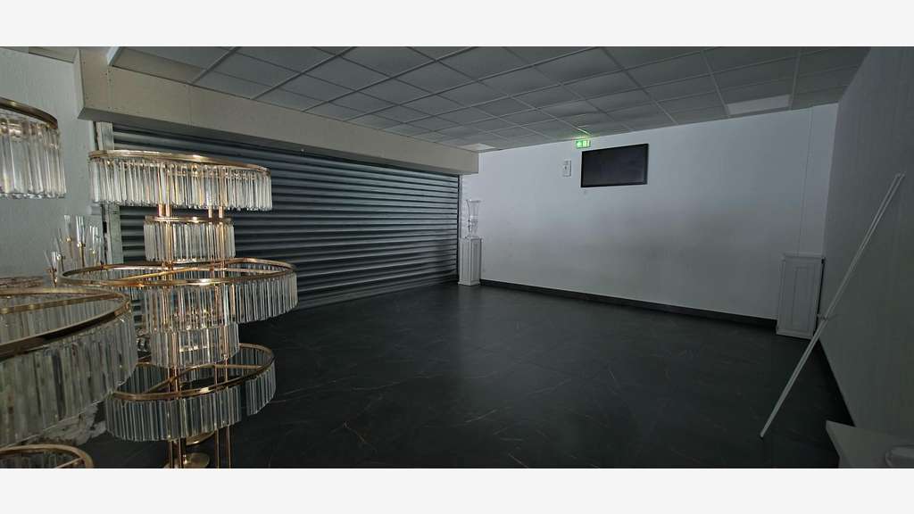 Murs libres avec rampe véhicules 750m² La Valette