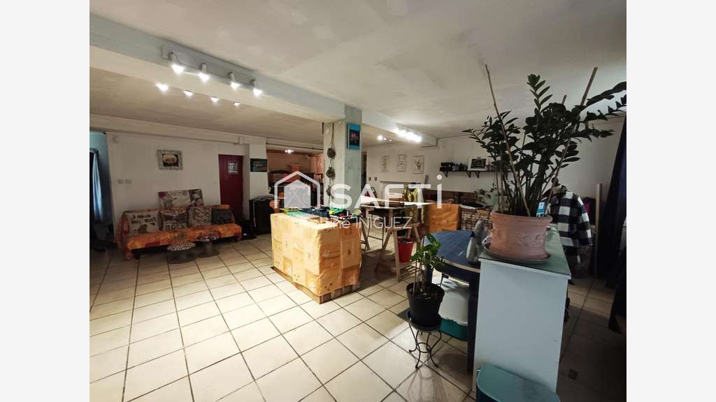 LOCAL COMMERCIAL + APPARTEMENT RENOVE