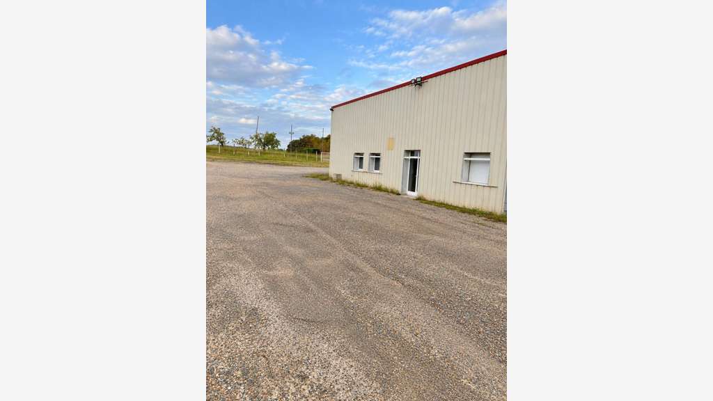 Vente garage entrepôt de 1100m² Lanne-Soubiran