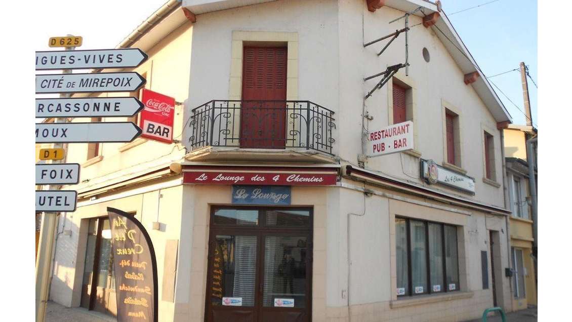 Vente murs commerciaux 300m² à Laroque-d'Olmes