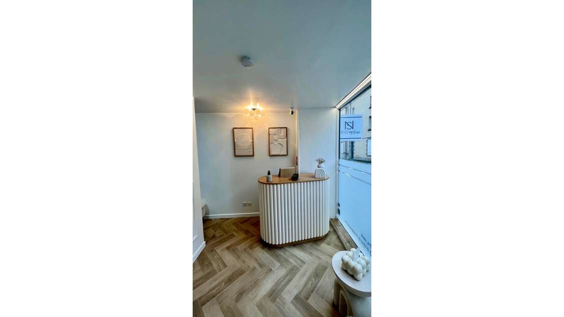 Vente local commercial en plein coeur de Laval