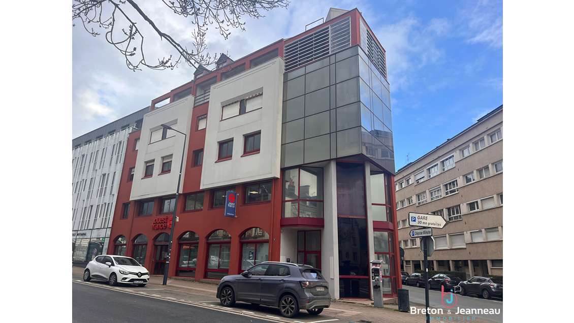 Vente bureaux 280m² au 2ème étage gare de Laval
