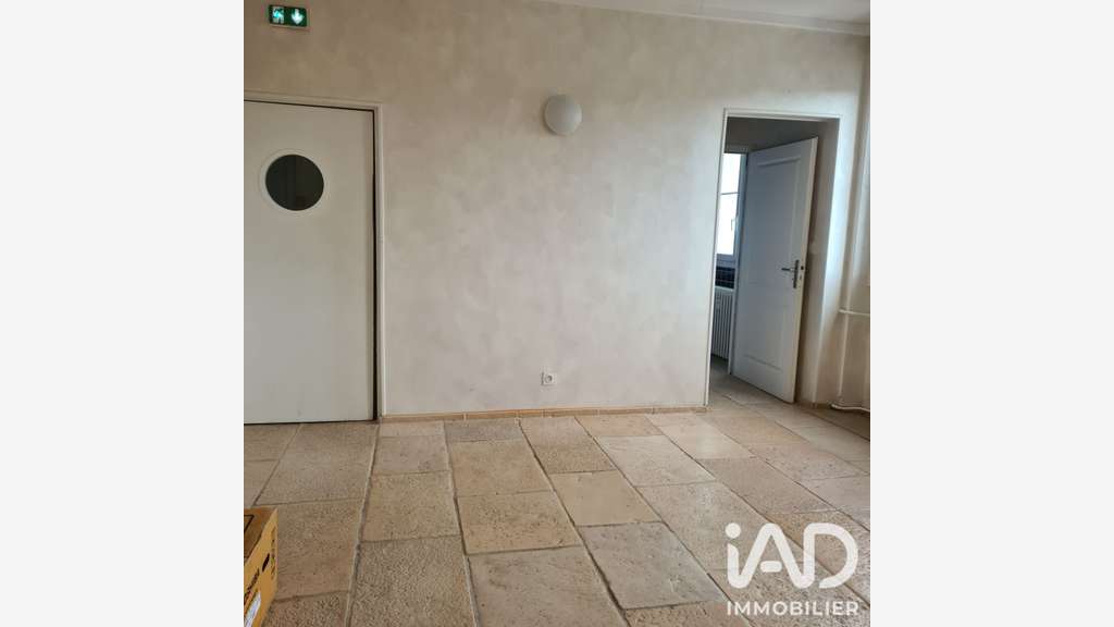 Vente local commercial de 65m² au Creusot