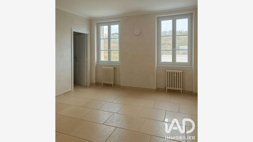 Vente local commercial de 65m² au Creusot