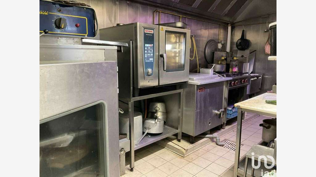 Vente murs boucherie charcuterie à Le Doulieu