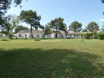 Vente Immeubles commerciaux / Mixtes au Grand-Village-Plage