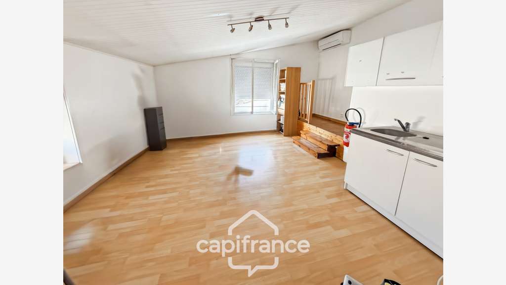 à vendre LE HAILLAN Local commercial
