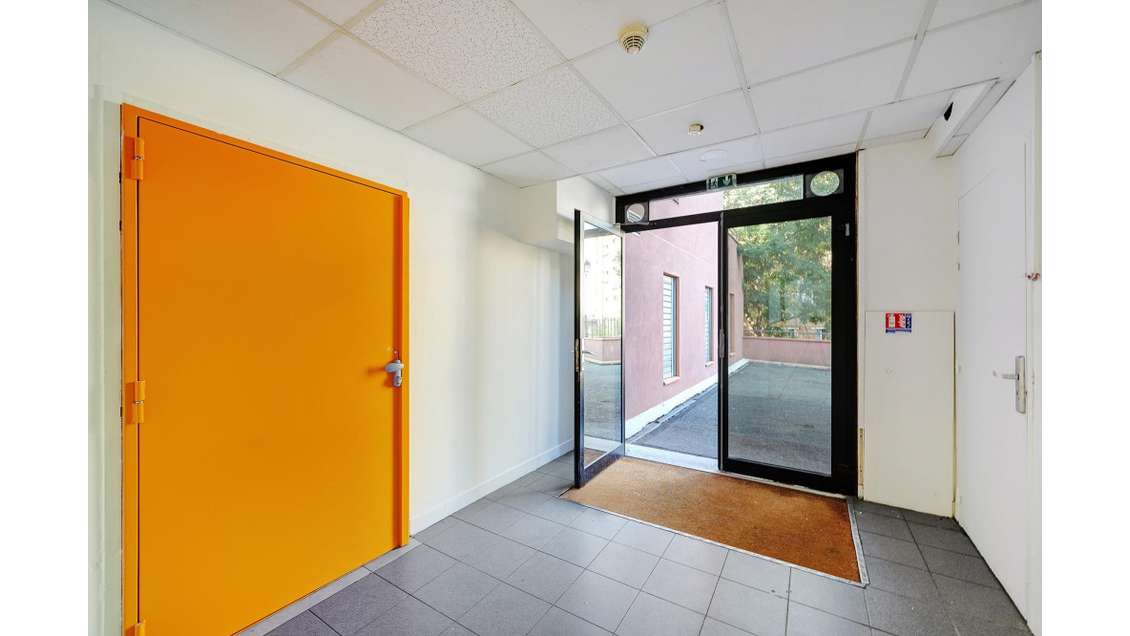 Vente local d'activité 303m² au Kremlin-Bicêtre