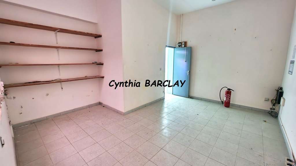 Local commercial bureaux F3 38m² Le Morne-Rouge
