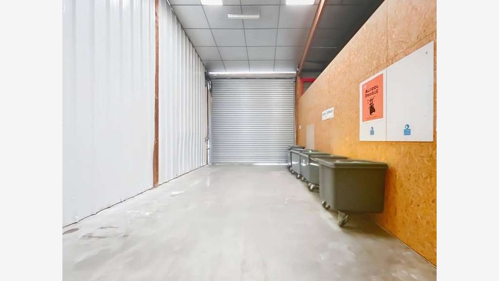 Local d'activité - Le Neubourg / Elbeuf - 1540m²
