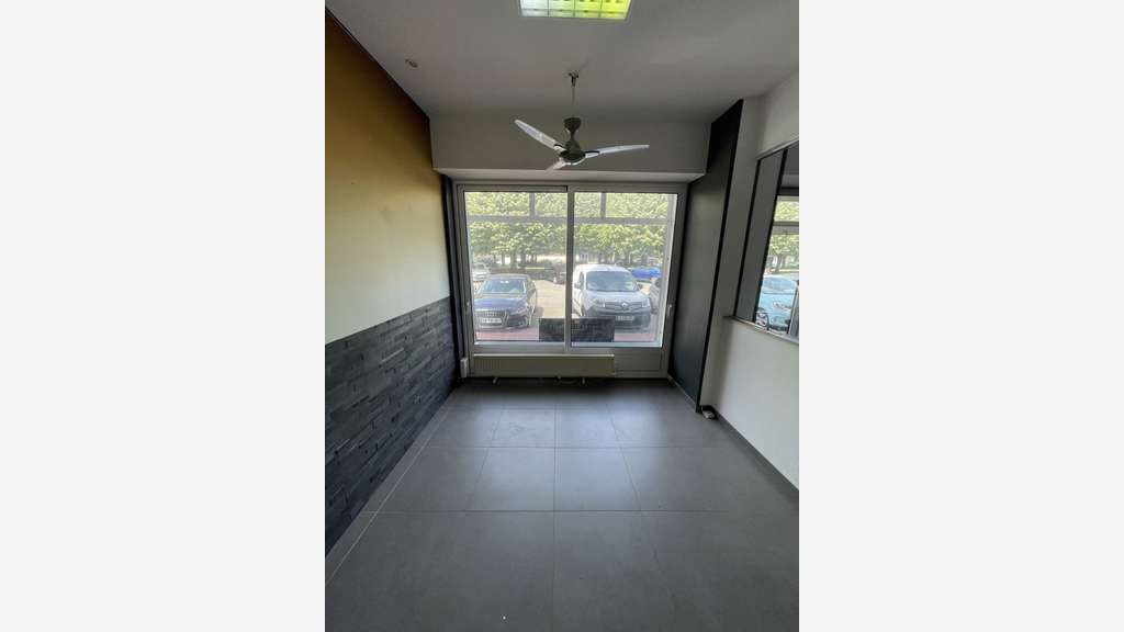 Local commercial de 68m² à vendre Le Pecq