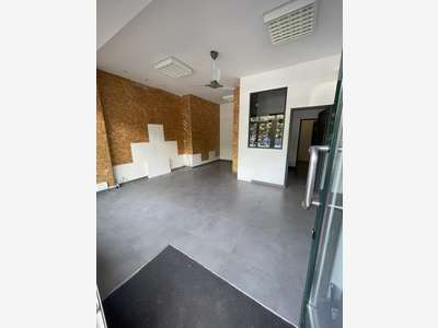 Local commercial de 68m² à vendre Le Pecq