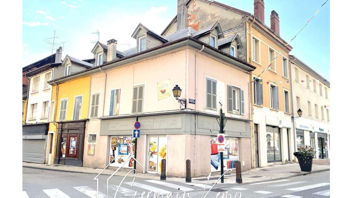 Vente murs commerciaux 80m² au Pont-de-Beauvoisin