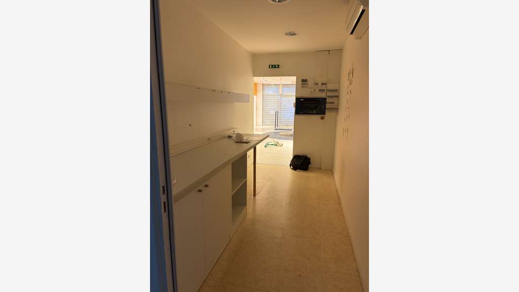 AV local commercial 89m² au Pouliguen centre