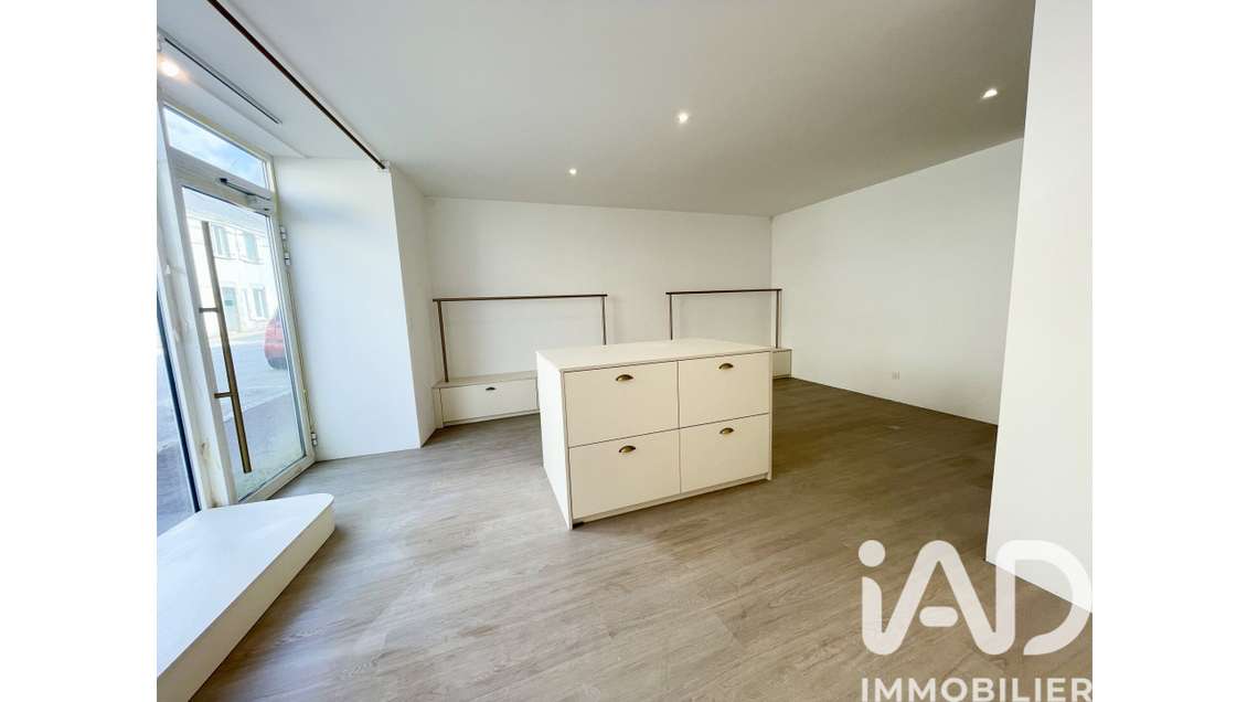 Vente local commercial 46m² au Temple-de-Bretagne