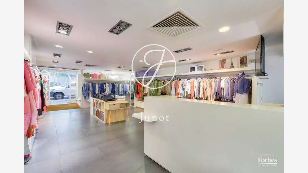 AV local commercial 144,15m² Le Vésinet centre