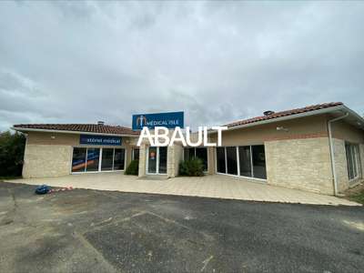 Local commercial de 150m² à vendre à Leguevin