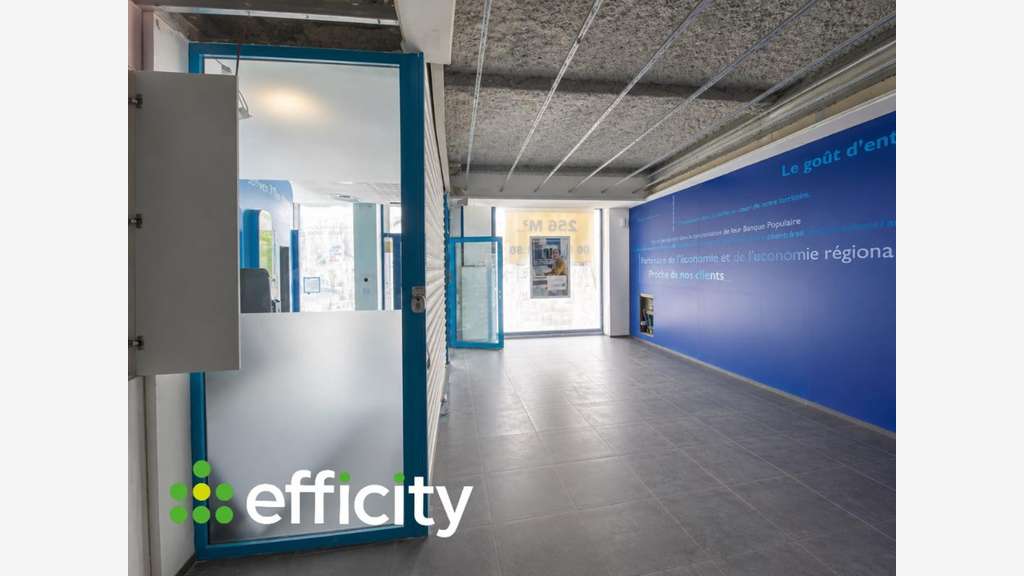 Vente local commercial 256m² emp strategique Lens