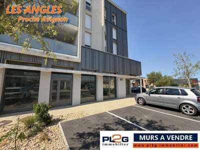 Local 255m² à la vente aux Angles dans le Gard