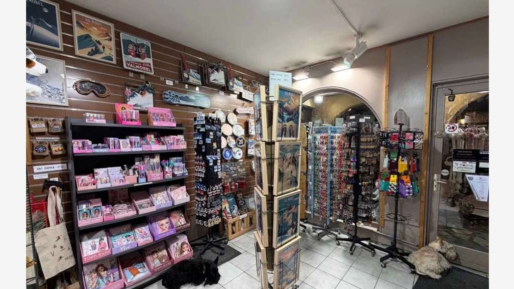 AV murs commerciaux 40m² station internationale 73