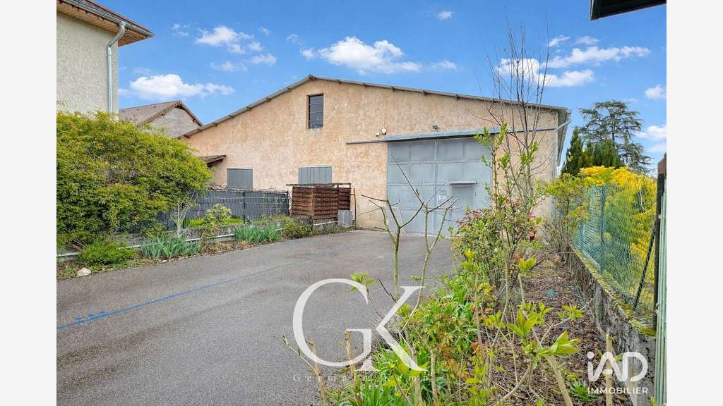 Local commercial à Les Avenières Veyrins-Thuellin