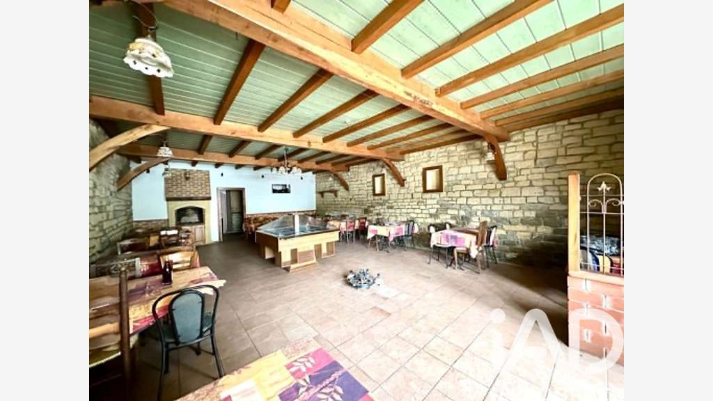 Vente ancien hôtel-restaurant à Les Ayvelles