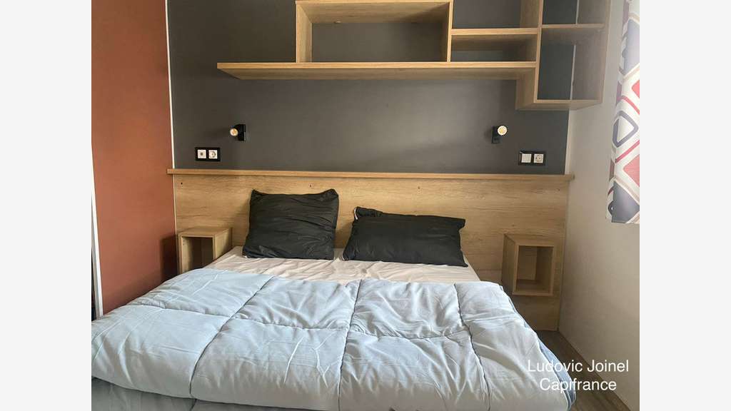a vendre Mobil-home 40m² 6personnes au bord de