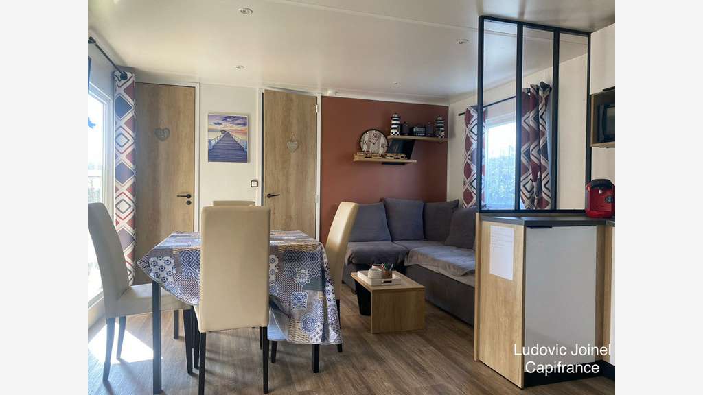 a vendre Mobil-home 40m² 6personnes au bord de