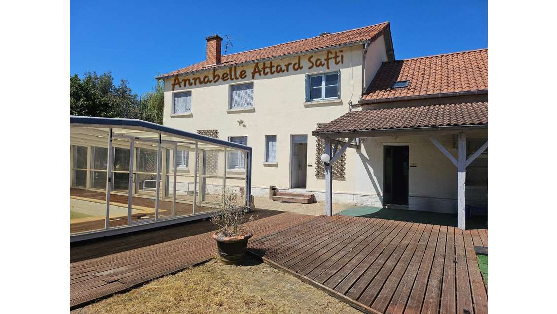 Ensemble rare de 2 maisons avec fort potentiel