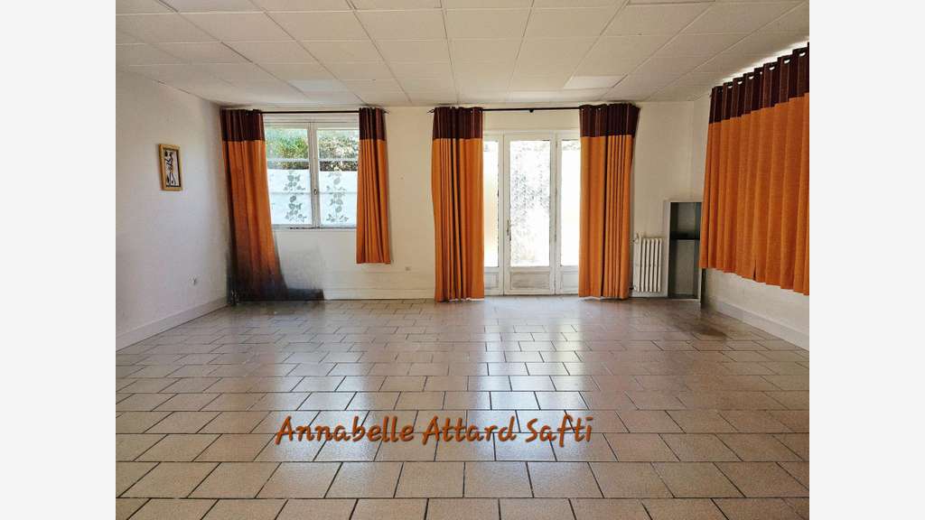 Ensemble rare de 2 maisons avec fort potentiel