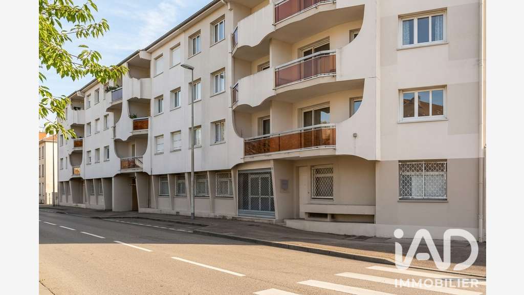 Vente local commercial 300m² avec parking Limoges