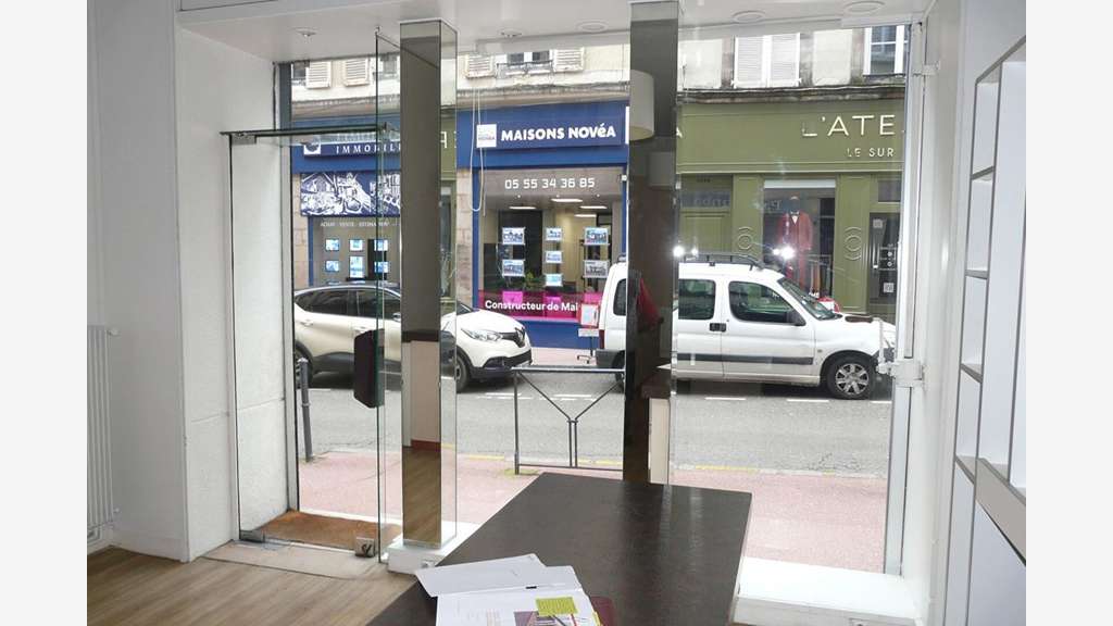 Vente local commercial 45m² à Limoges rue Darnet