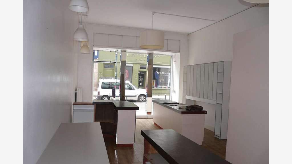 Vente local commercial 45m² à Limoges rue Darnet