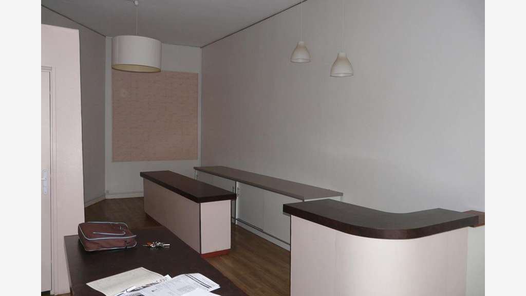 Vente local commercial 45m² à Limoges rue Darnet