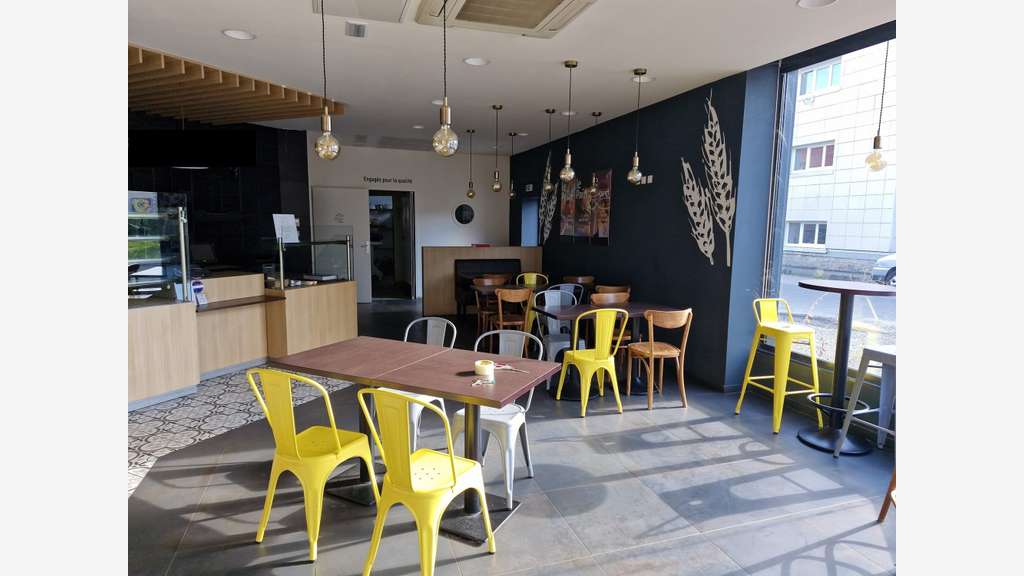 Vente local d'angle200m² axe très passant Limoges