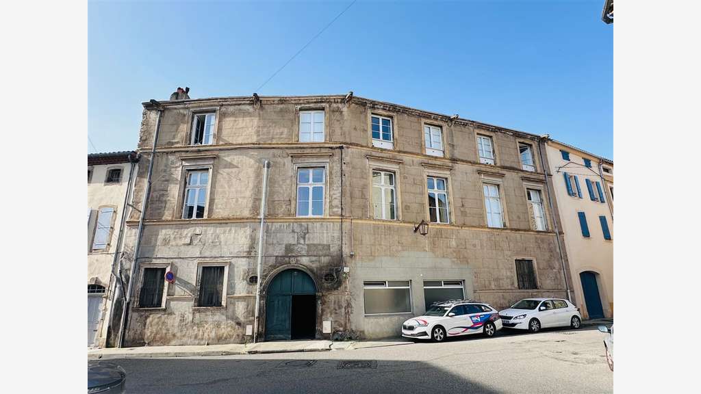 AV murs commerciaux 53m² + garage + atelier Limoux