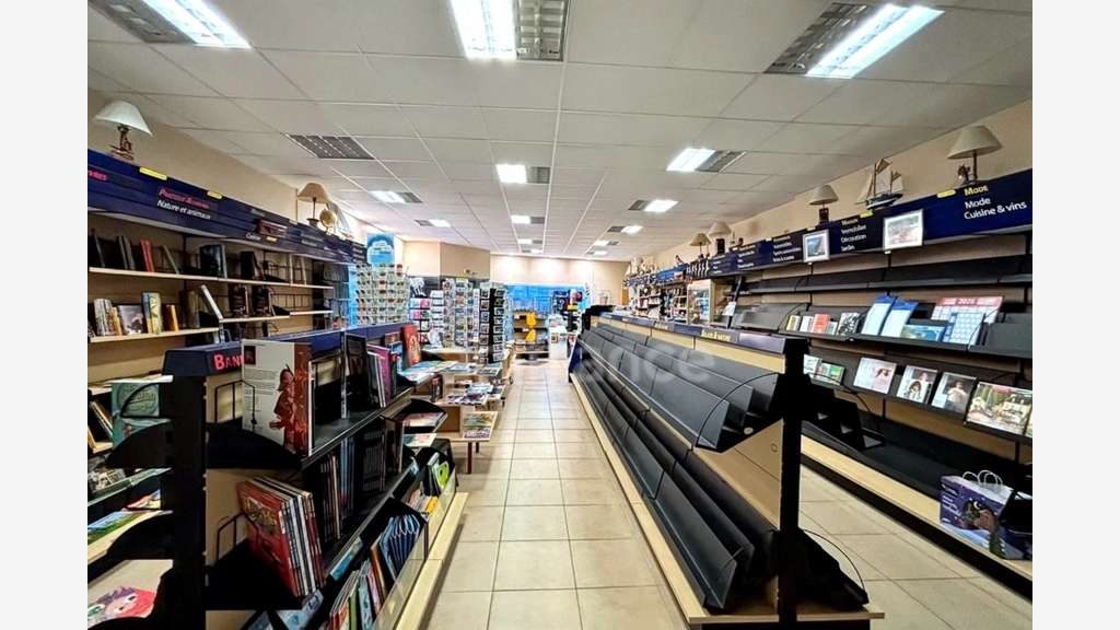 Vente local 123m² excellente visibilité à Loctudy