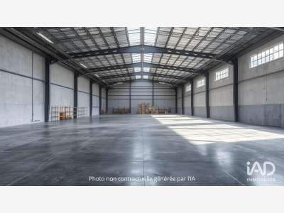 Vente entrepôt 4900m² et bureaux à Lons