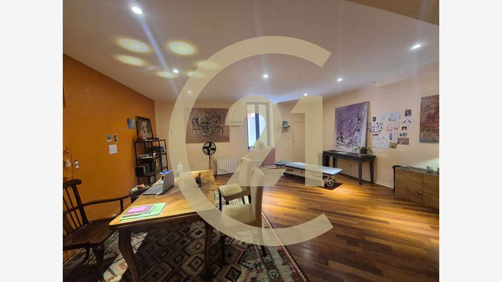 Murs commerciaux 70m² à vendre sur Lons le Saunier