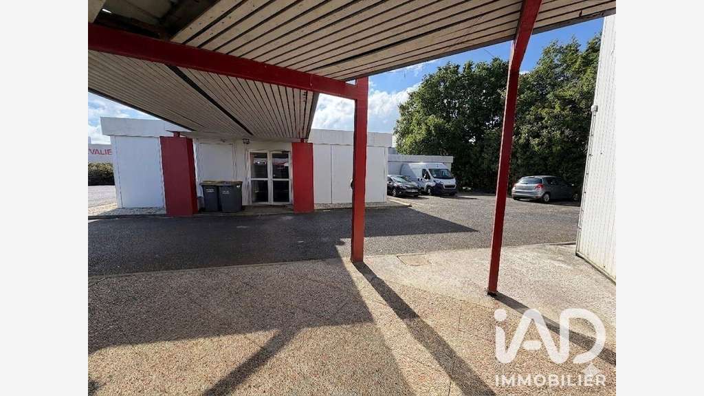 Vente site de 452m² en bord d'axe passant Loudéac