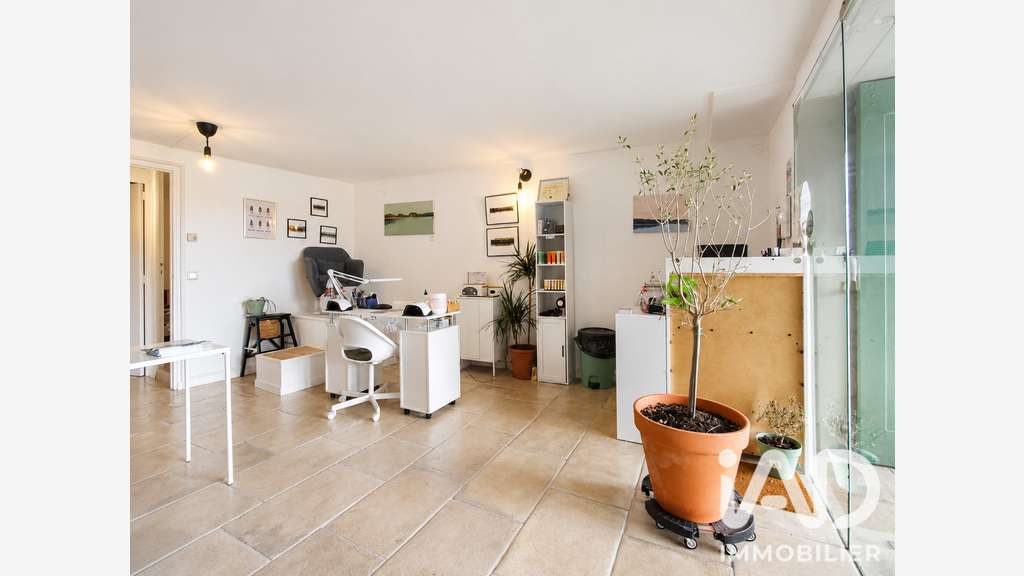 Local commercial à Lourmarin