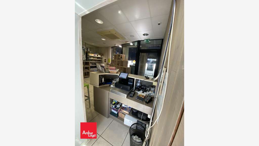 A vendre immeuble mixte à Luisant