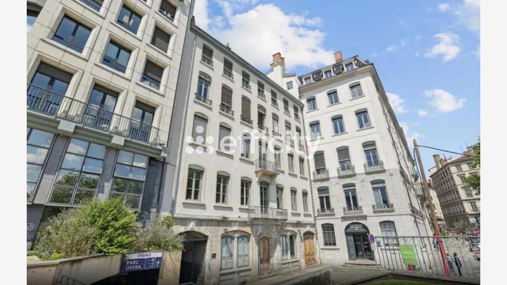 Vente murs commerciaux 191m² à Lyon 69001 Tolozan