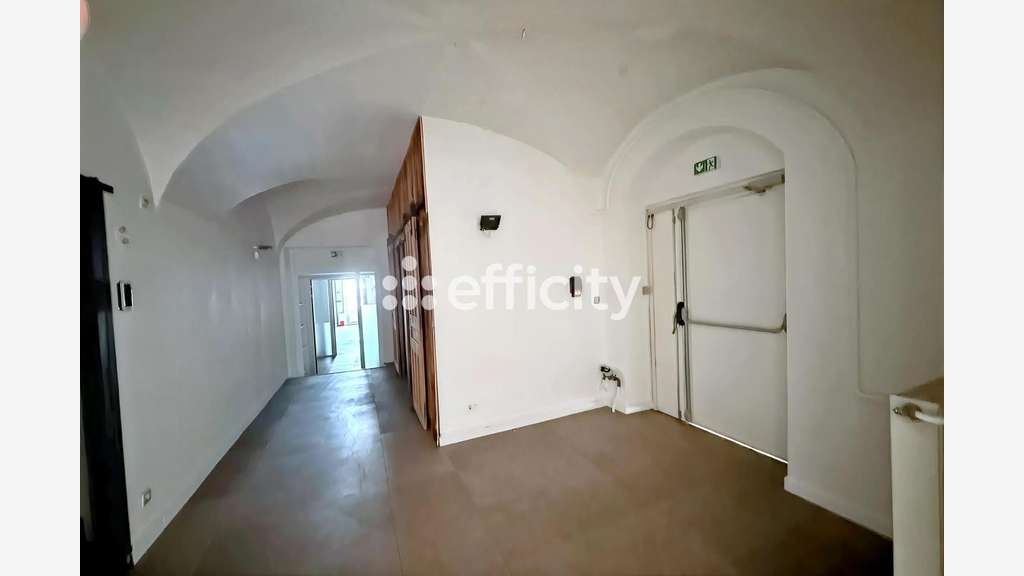Vente murs commerciaux 191m² à Lyon 69001 Tolozan
