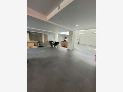 Vente local indépendant de 450m² à Lyon 4 Caluire