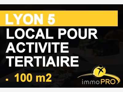Local 100m² trés lumiineux face à la Presqu'île 